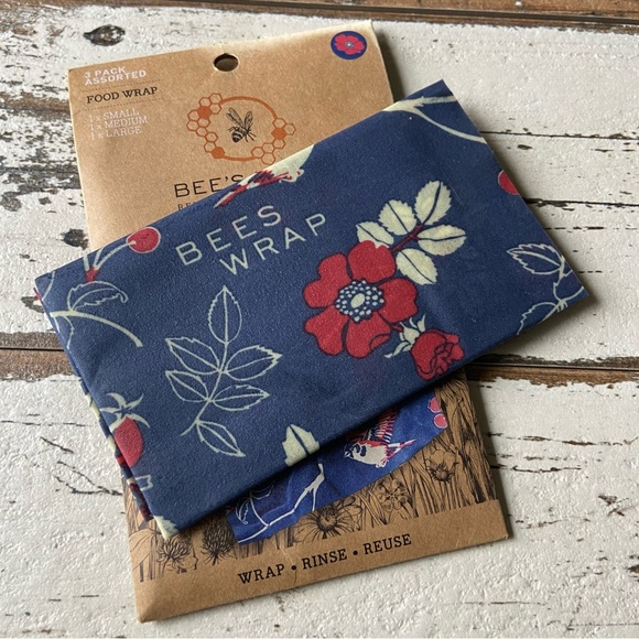 SOLD NEW Bee’s Wax Reusable Food Storage Wraps - Picture 3 of 8